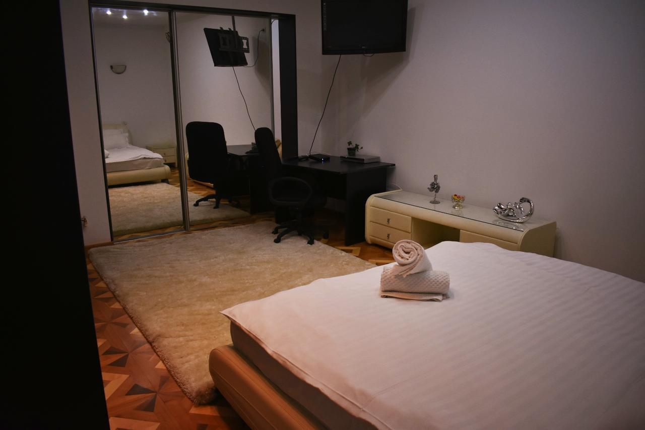 Grand Central Accomodation Sala Palatului Bukarest Exteriör bild